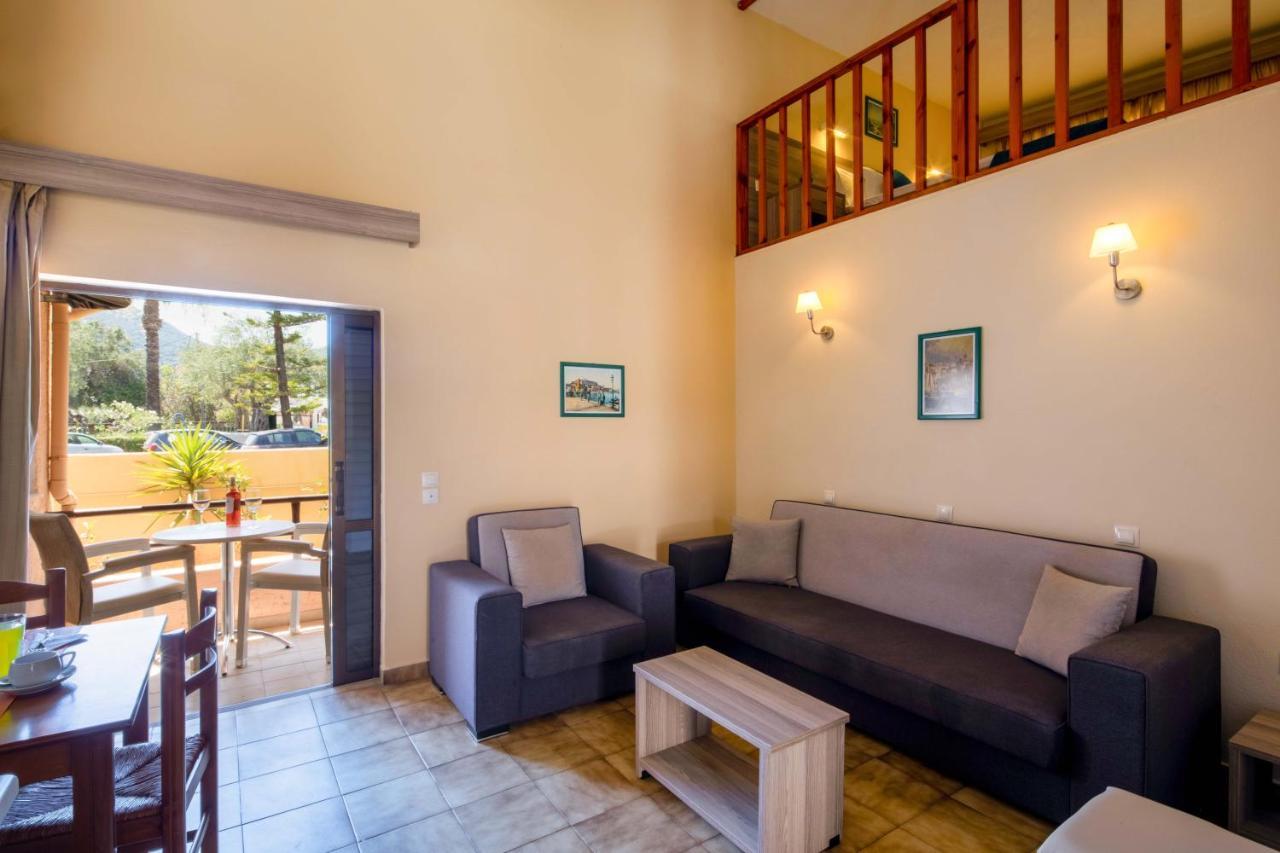 Hotel Rossis Месонги Экстерьер фото