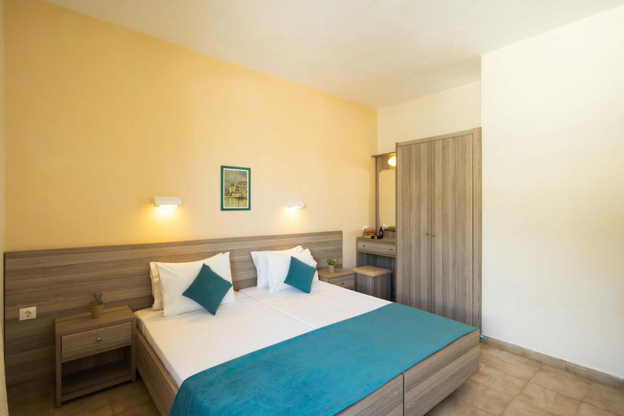 Hotel Rossis Месонги Экстерьер фото