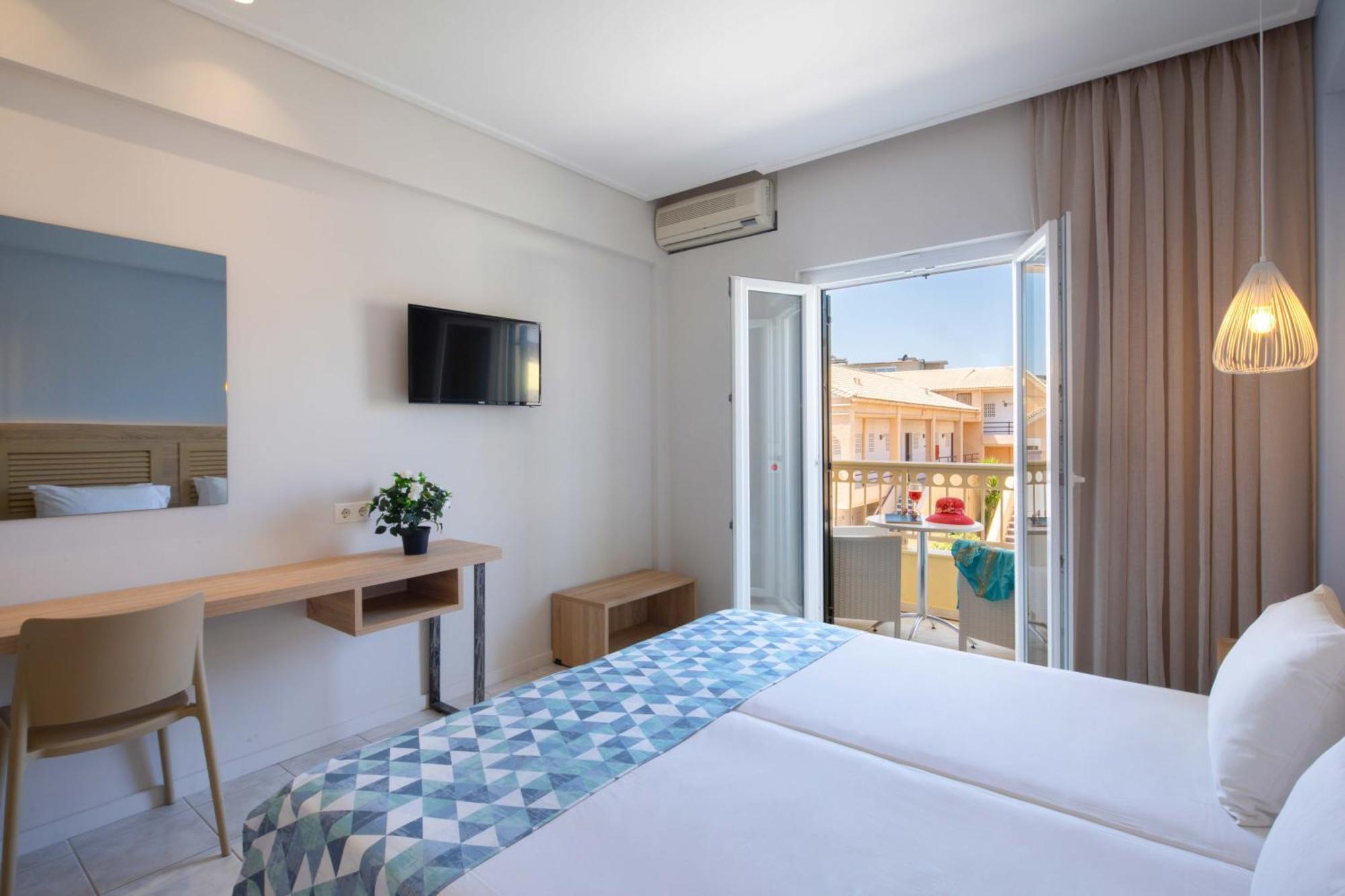 Hotel Rossis Месонги Экстерьер фото