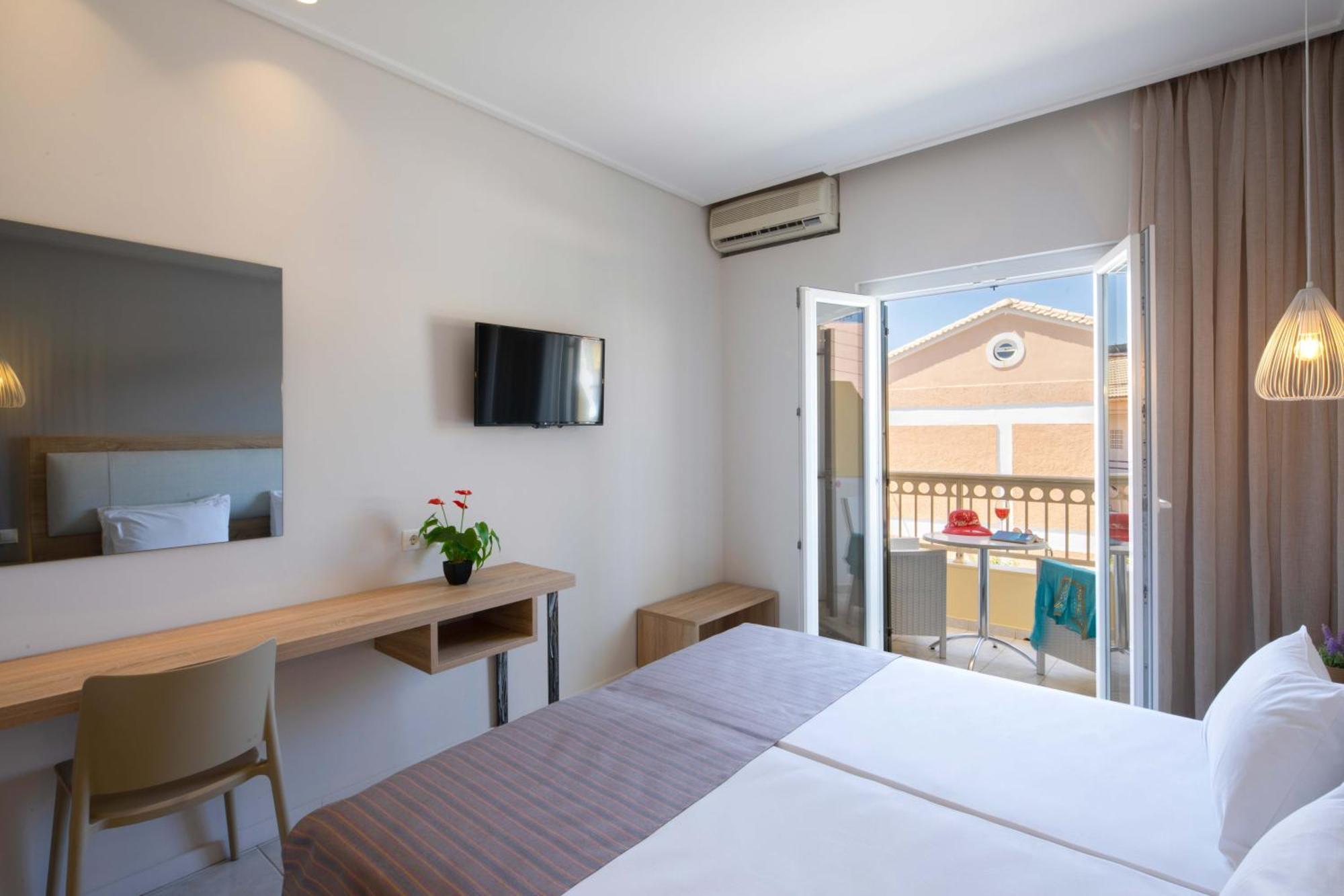 Hotel Rossis Месонги Экстерьер фото